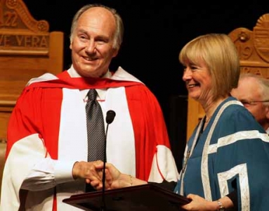 The Aga Khan receives an honorary degree from University of Alberta Chancellor Linda Hughes on June 9 2009